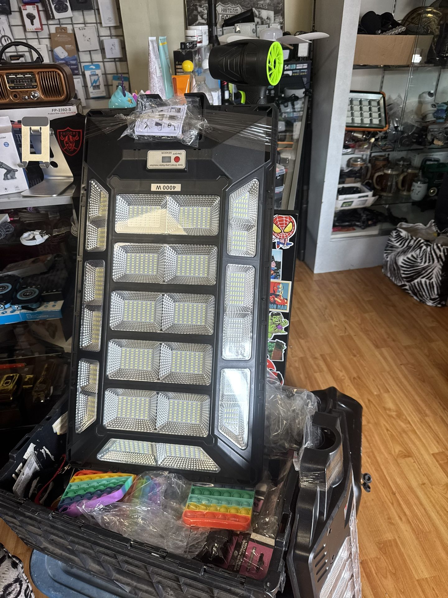 4000 Wats Solar Pole Light