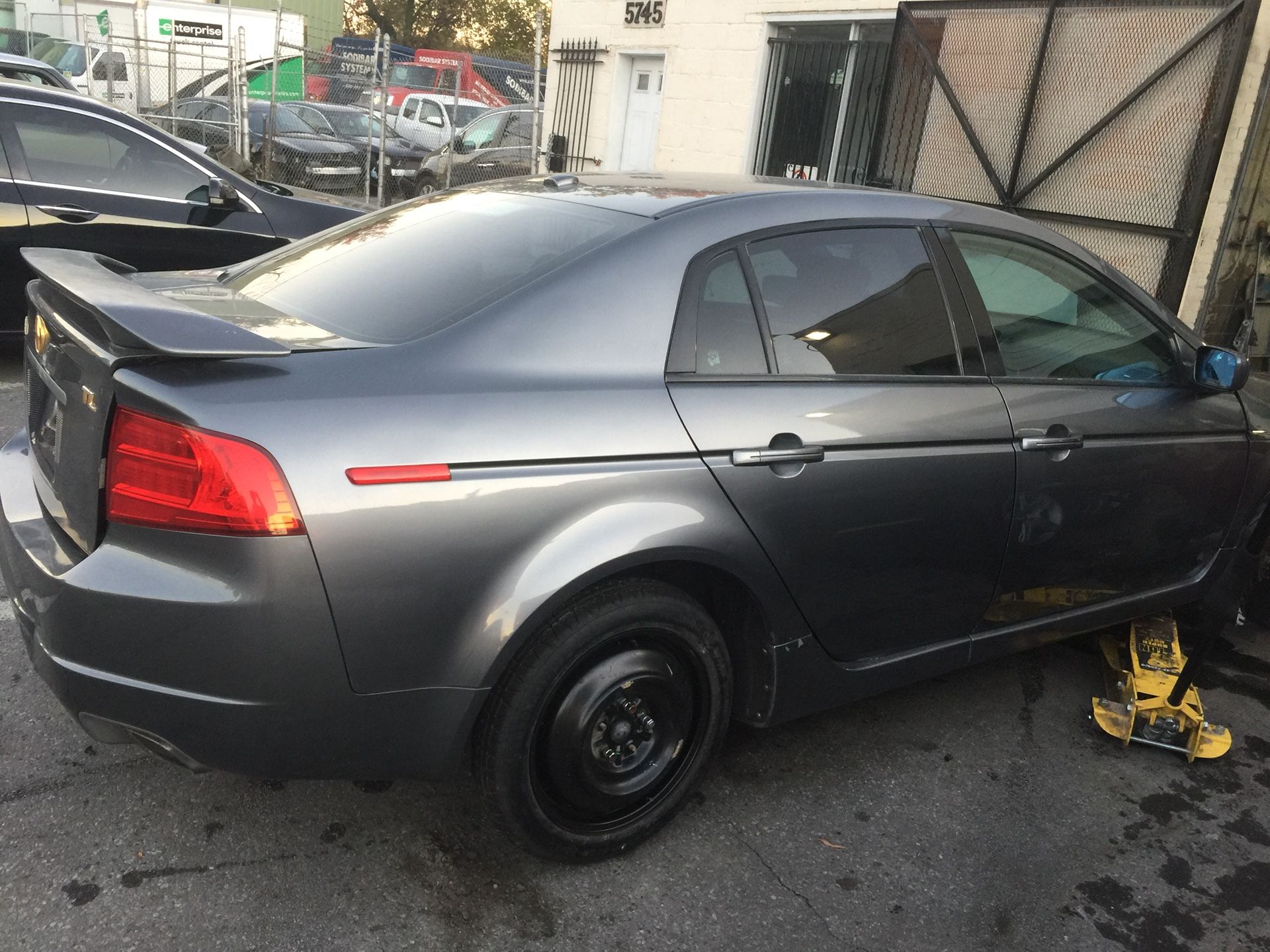 2006 Acura TL for parts