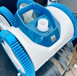 Pool cleaner 4 wheel Hayward