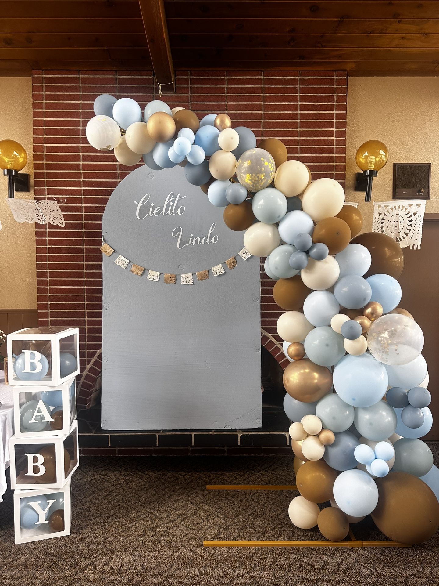 Cielo Lindo Backdrop And Ballon Arch