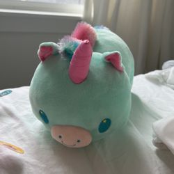 Unicorn Plushy 