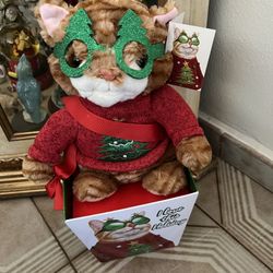 Cute Christmas  Cat  NEW 