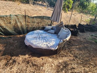 Outdoor bed
