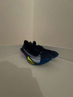 Nike running shoes s