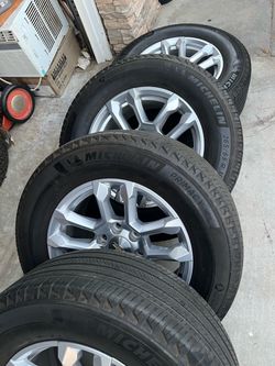 Chevy Silverado / wheels and tires