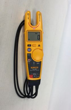Fluke T6-600 Electrical Tester 600V Cat III with Leads  B818397-1