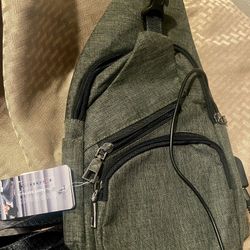  Compact Hiking Pack BACKPACK/Crossbody,