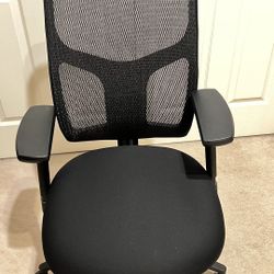 Office Chair Like New 