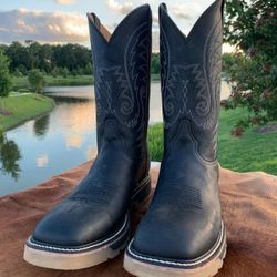 Cowhide Work Boots RUBBER OUTSOLE  SLIP- RESISTANT 10.5 D