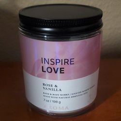 Bath & Body Works Inspire Love
Rose Vanilla Single Wick Candle 
