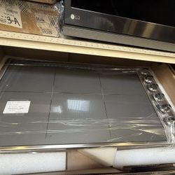 Viking 36” induction cooktop