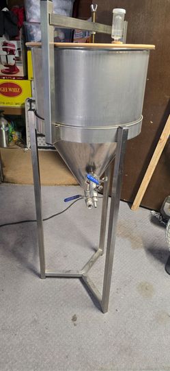 Fermenter and kegs