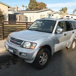 2001 Mitsubishi Montero
