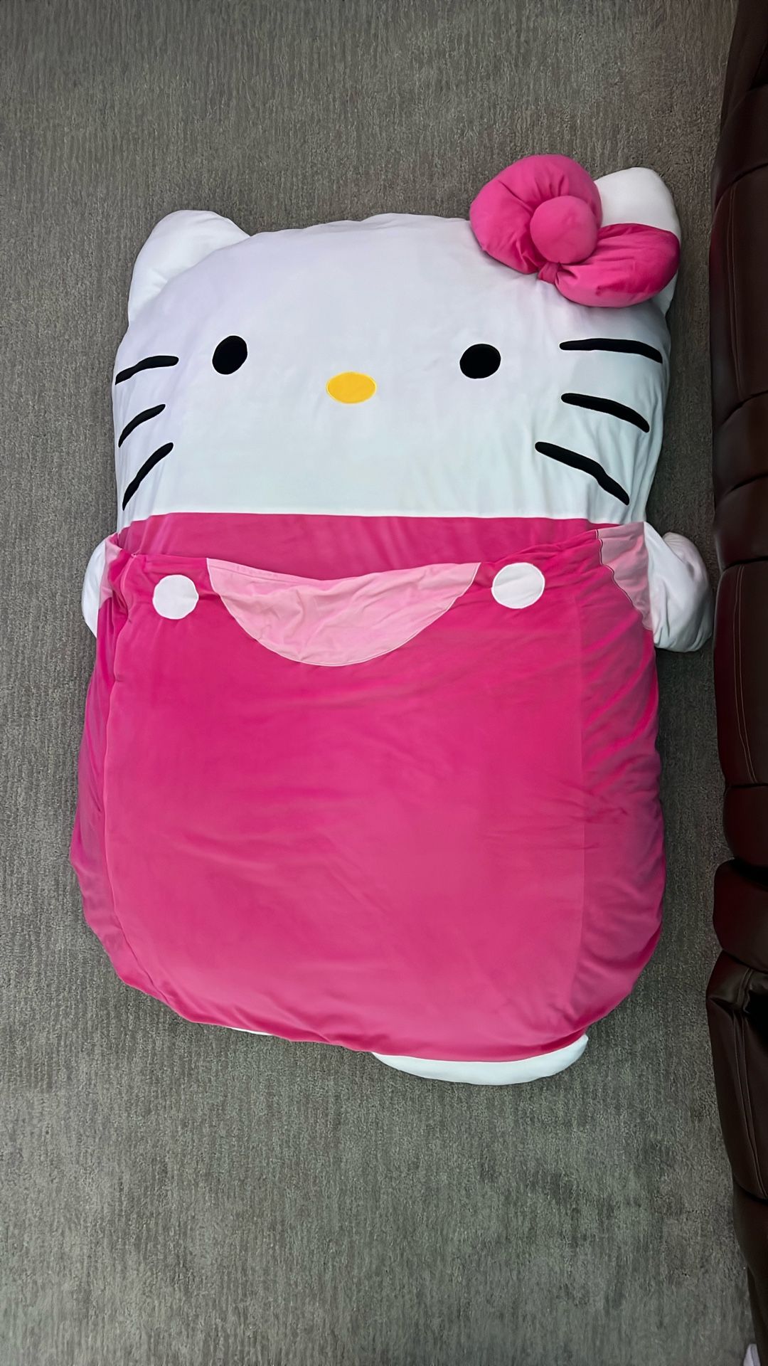 Hello Kitty, Lounger