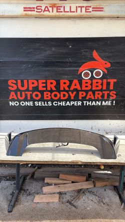 2018 Traverse Tailgate Spoiler Wing OEM 2023