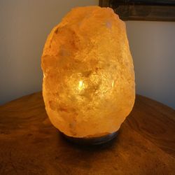 Large Brand New Salt Lamp W/Dimmer