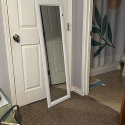 Free mirror