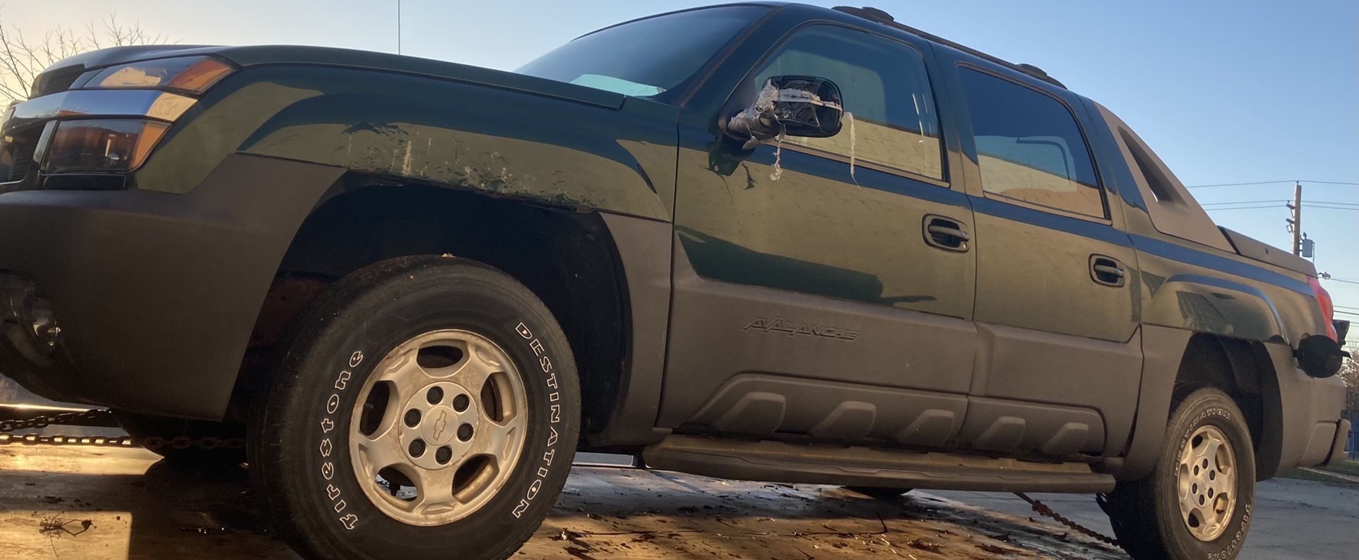 Chevy avalanche 2 Wheel Dr., Parting out