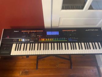Roland Jupiter-50 76 Key Digital Synthesizer