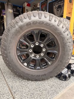 Ford F-250 Tremor OEM Black Wheels & Goodyear DuraTrac Tires – Set of 4