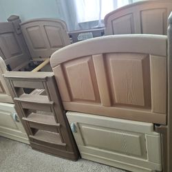 Twin Bed Used In Good Condition Matttrass Not Included 