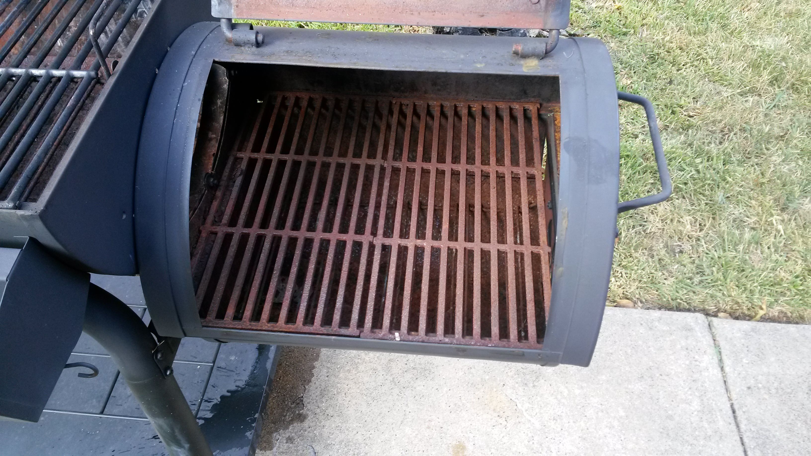CharGriller Texas Trio 3Burner Dual Fuel Grill with Smoker in Black