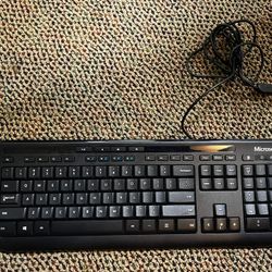 Microsoft Wired Keyboard 600 