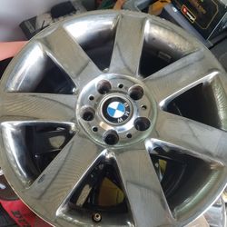 Set of 4 BMW alloy wheels