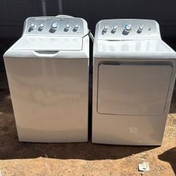 GE Set Washer And Gas Dryer