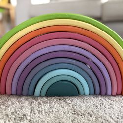 (( Montessori Wooden Rainbow ))
