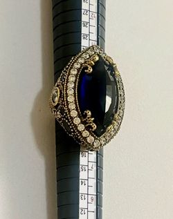 Vintage Statement Ring with large lab created sapphire crystal CZ size 9 pickup Gaithersburg md20877