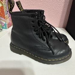 Girl Boots Dr Martens 