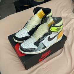 Air Jordan 1 Volt