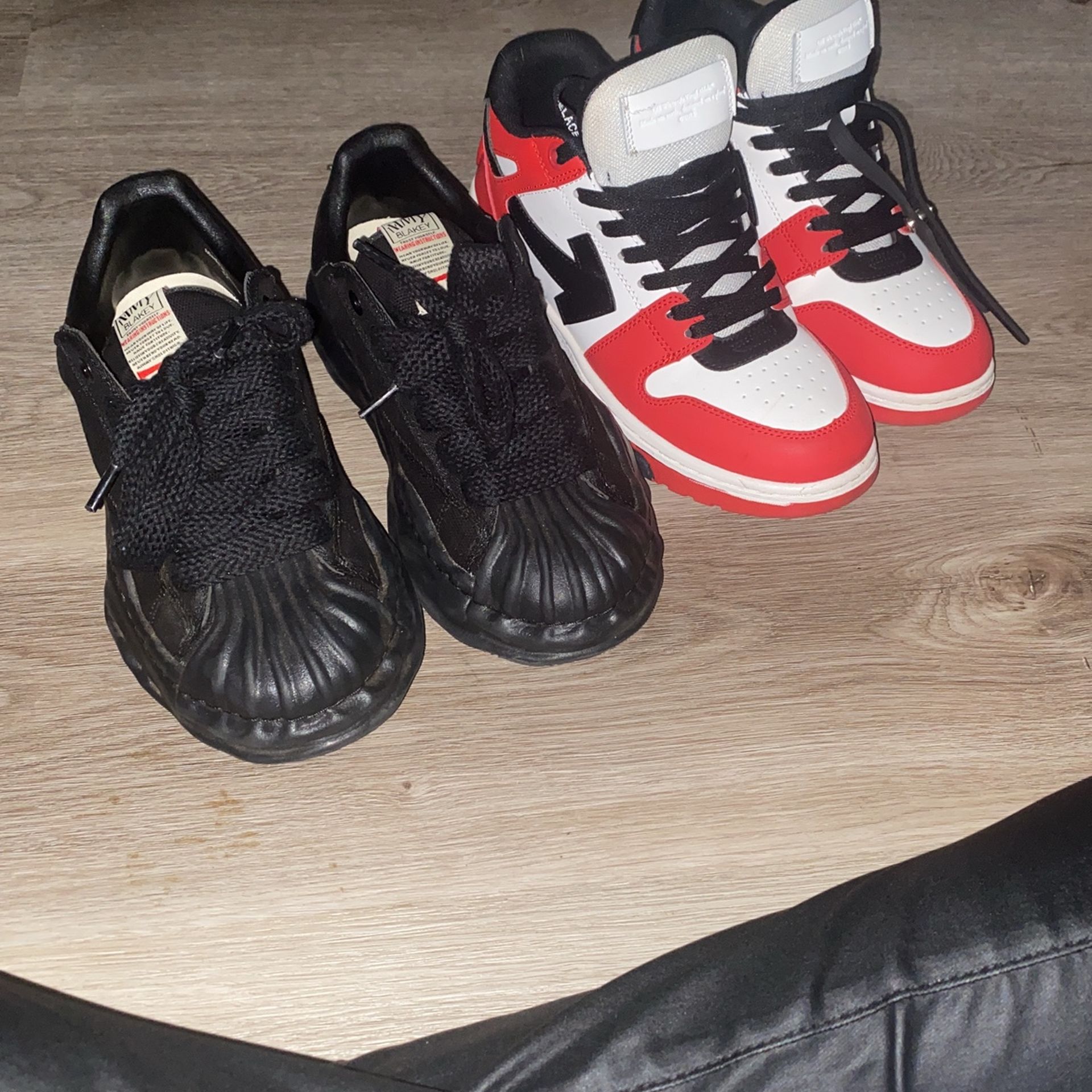 Off White Out Off Office Maision Mihara