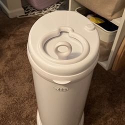 Ubbi Diaper Pail (New)