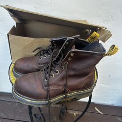 Doc Marten Size 5 Women 