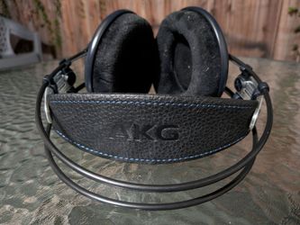 AKG K702 Professional Studio Headphones