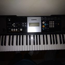 Yamaha Keyboard 