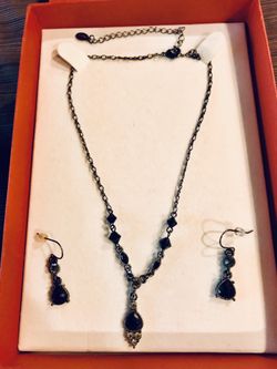 Black onyx set