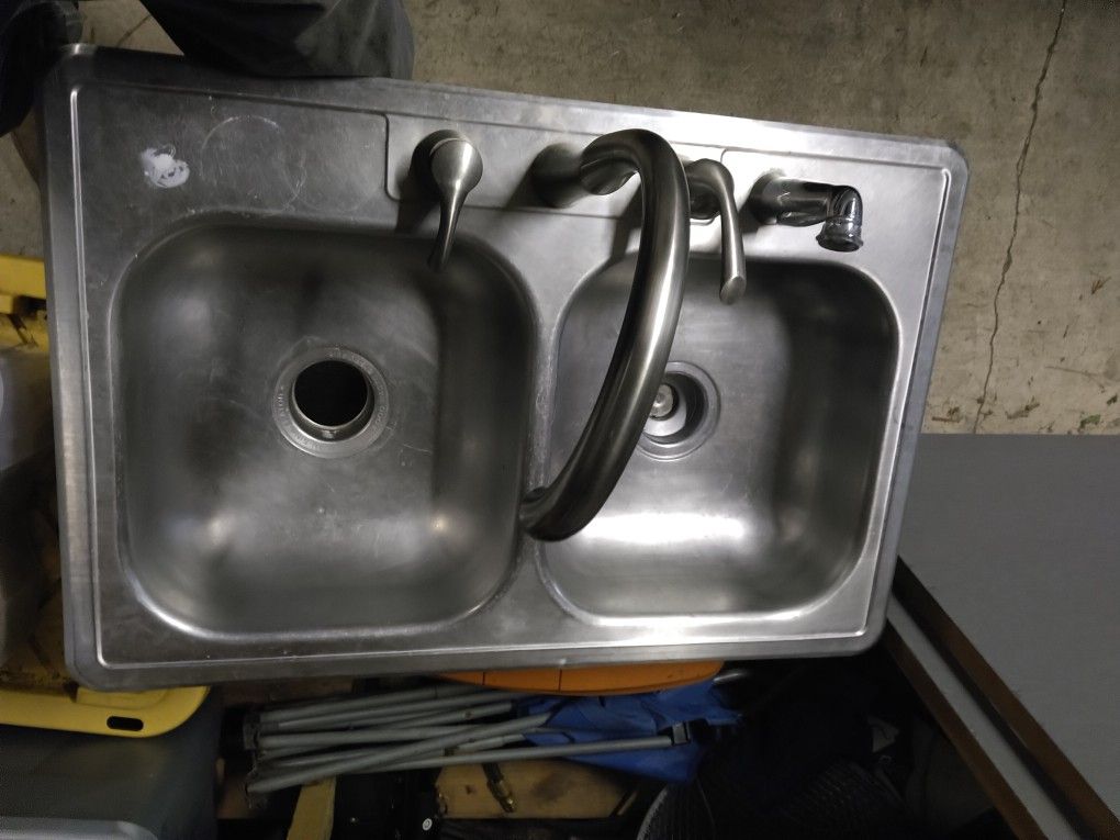 Double Sink