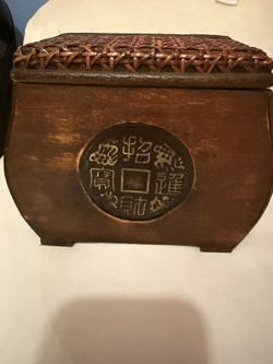 Oriental Decorative trinket or jewelry box