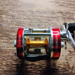 (STILL AVAILABLE) Kastking Rover Bait casting Reel  (Will Negotiate Price If Needed)