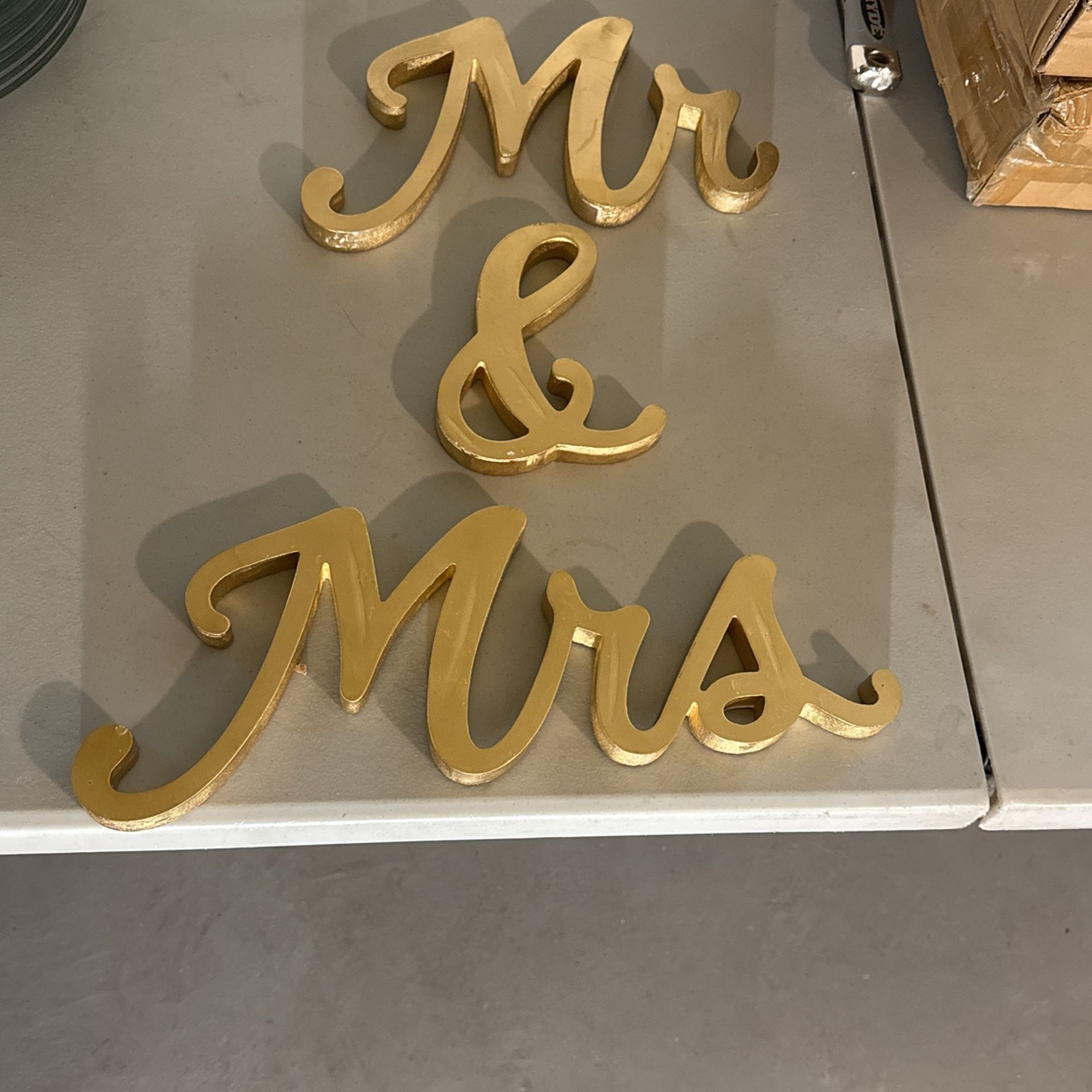 Mr & Mrs