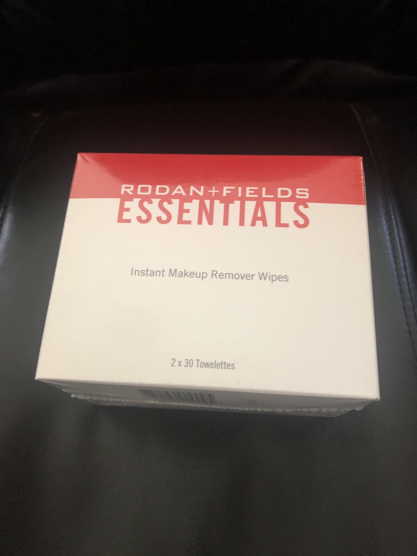 Rodan and Fields essentials instant make up remover wipes 2×30