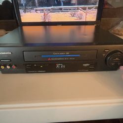 Panasonic VCR Blue Line VHS Player PV-8400 OmniVision 4 Head No Remote Tested & Working  