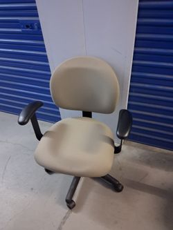 Steelcase turnstone $35 each