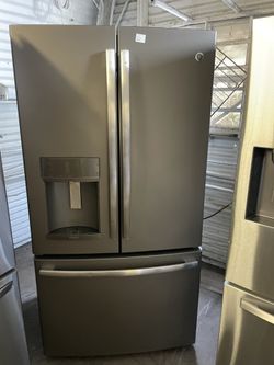 Ge Fridge Stainless Steel Counter Deep/ 🔌Comes with 2 month warranty 📆LOCATED AT:📍📍 5200 E 10TH AVENUE TAMPA FL 33619PHONE 📲 813~473~0570