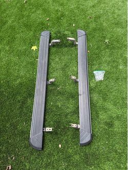 5th gen Toyota 4Runner running boards