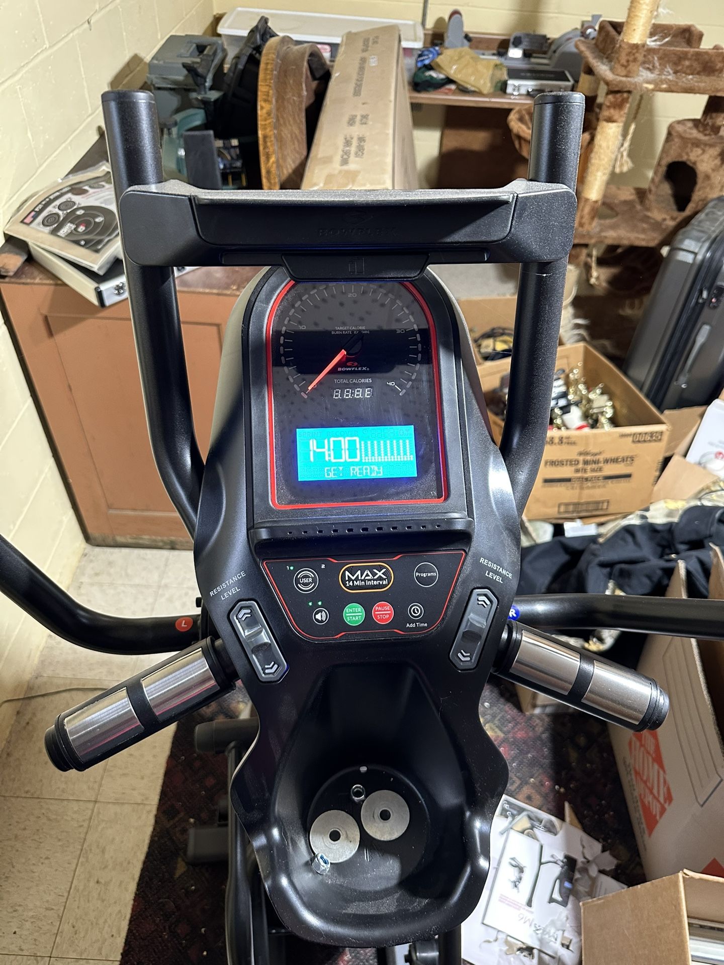 Bow Flex Max Trainer M6