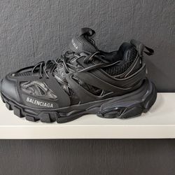 Balenciaga Track 